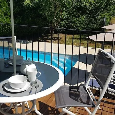 Superb Contemporary 2 Bed +private Pool Cancon