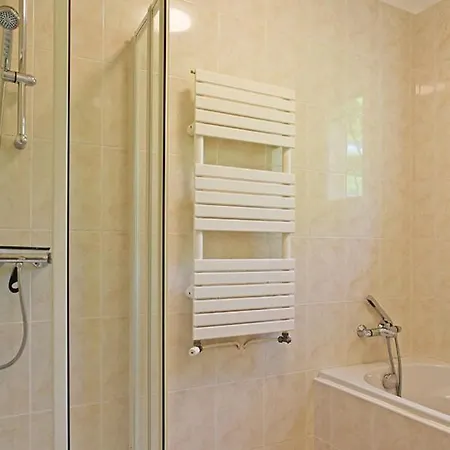 Superb Contemporary 2 Bed +private Pool Cancon