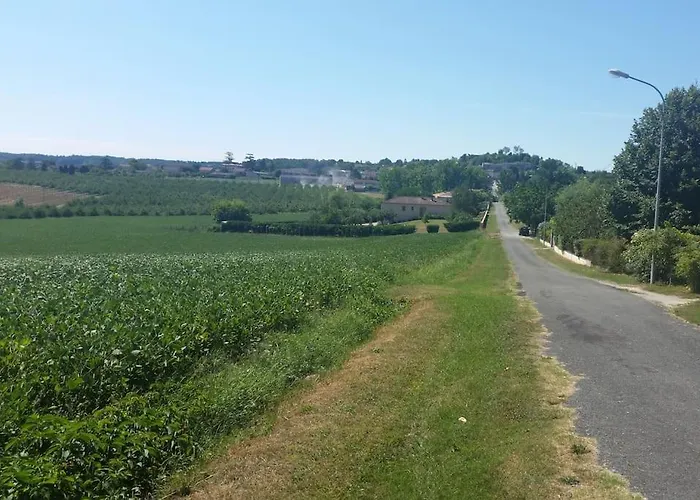 Superb Contemporary 2 Bed +private Pool *