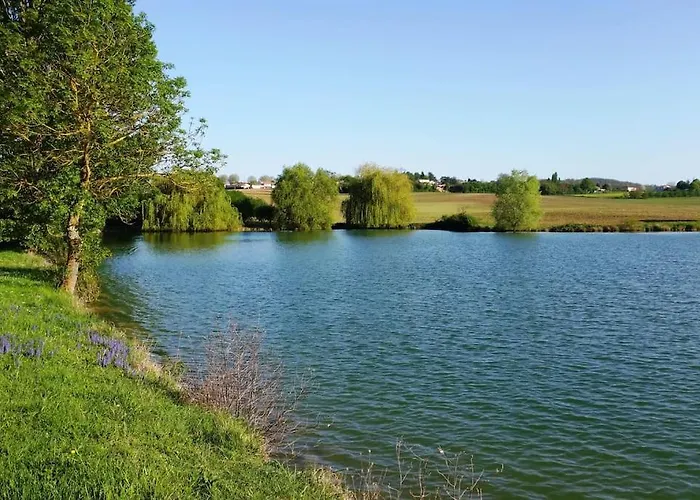 Superb Contemporary 2 Bed +private Pool *