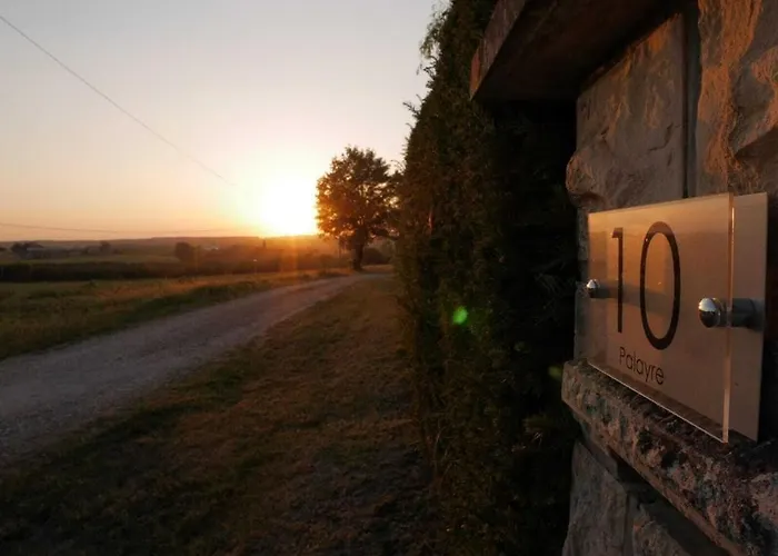 Superb Contemporary 2 Bed +private Pool Villa Cancon