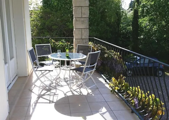 Superb Contemporary 2 Bed +private Pool *