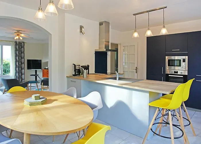 Superb Contemporary 2 Bed +private Pool Villa Cancon